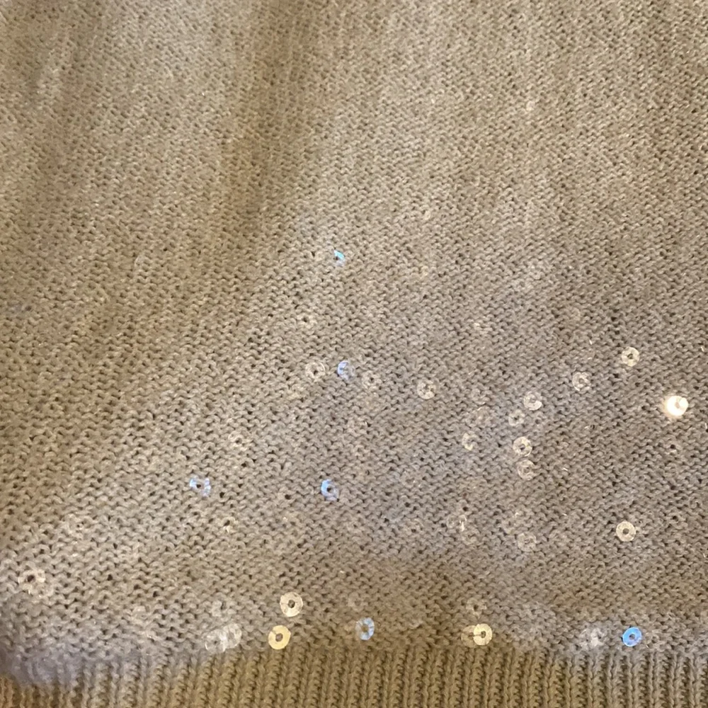 Sequin sweater from Alice and Olivia - Picture 5 of 5